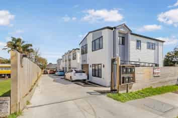 27d Esperanto Road, Papatoetoe