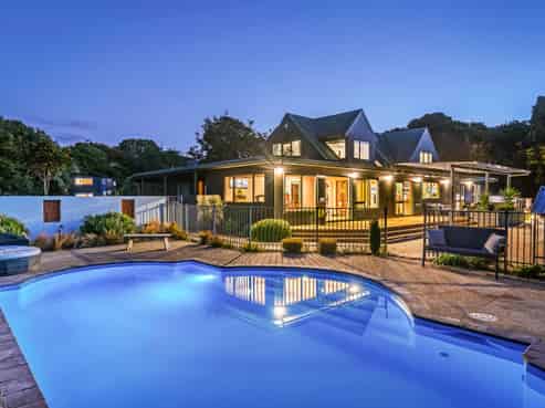 2 Southleigh, Raumati South