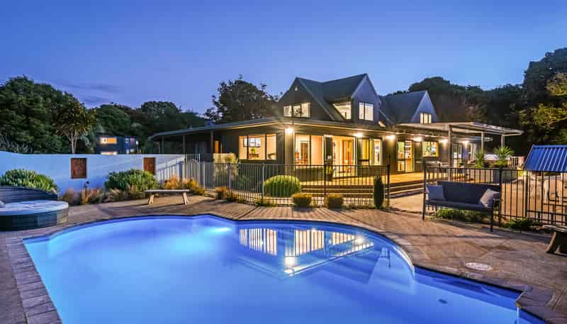 2 Southleigh, Raumati South