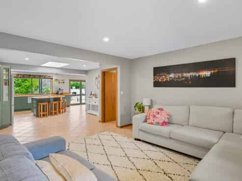 2 Southleigh, Raumati South