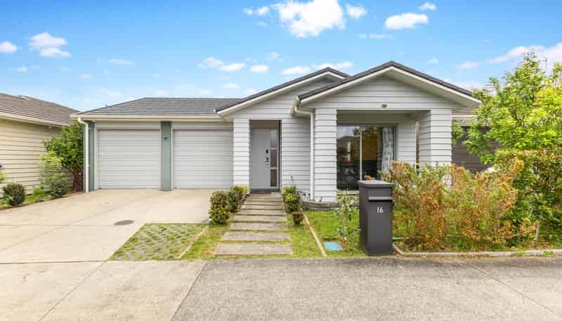 16 Gum Spear Road, Takanini