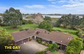 69 Walter Strevens Drive, Conifer Grove