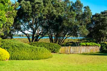 69 Walter Strevens Drive, Conifer Grove