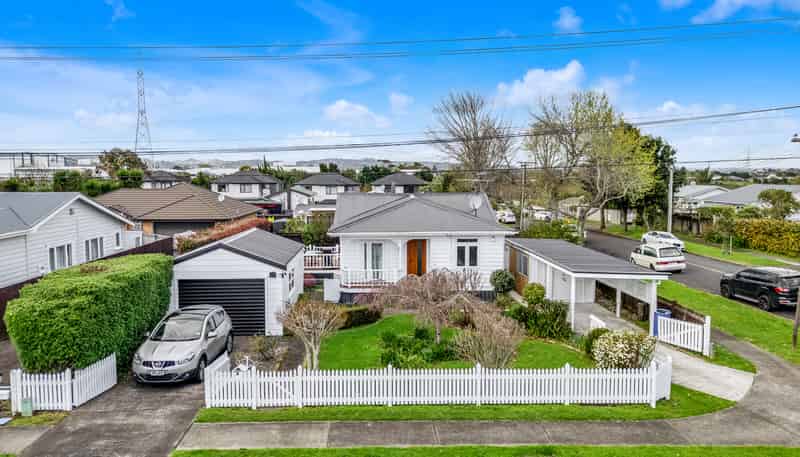 18 Graham Road, Conifer Grove