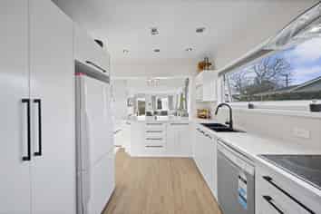 18 Graham Road, Conifer Grove
