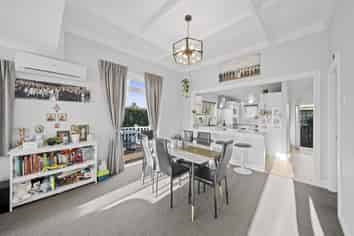 18 Graham Road, Conifer Grove