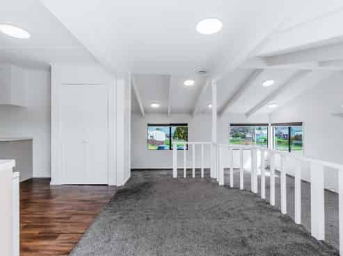 8 Rokino Road, Hilltop