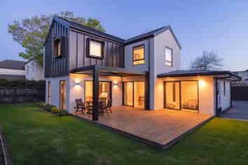 4/146 Straven Road, Fendalton