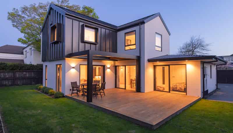 4/146 Straven Road, Fendalton