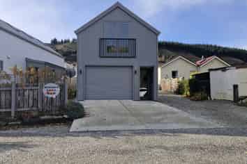 21 Sunderland Street, Clyde