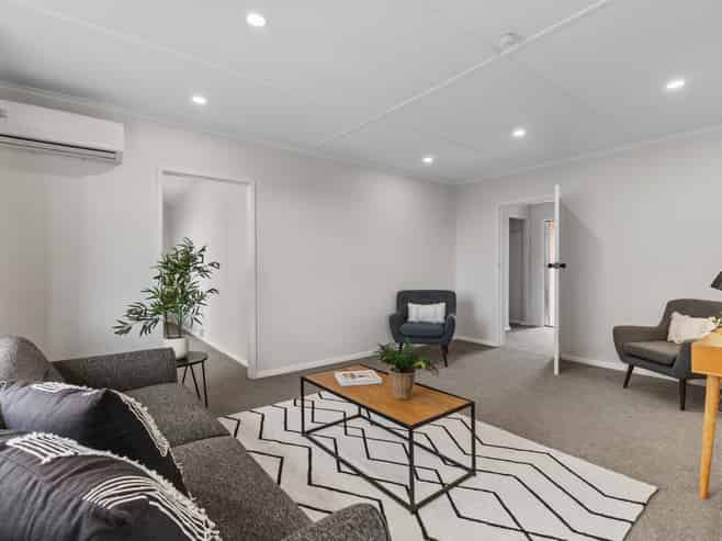 151 Stenhope Crescent, Concord