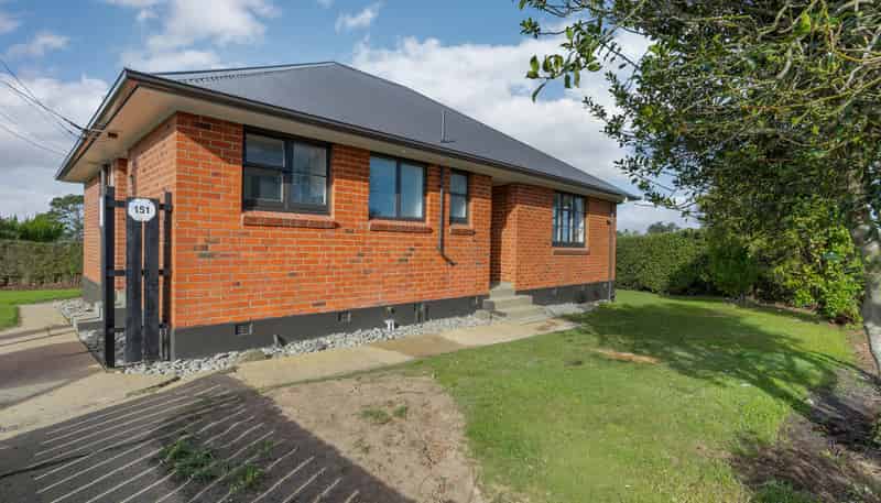 151 Stenhope Crescent, Concord