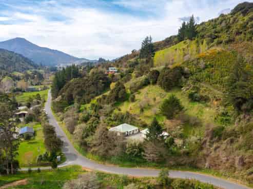 265 Lud Valley Road, Hira