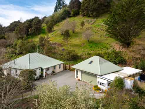 265 Lud Valley Road, Hira