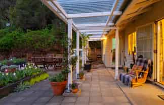 265 Lud Valley Road, Hira