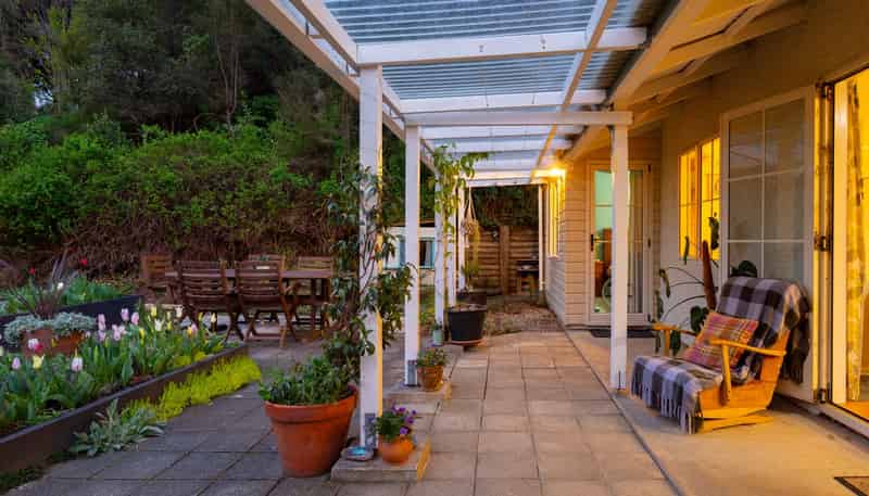 265 Lud Valley Road, Hira