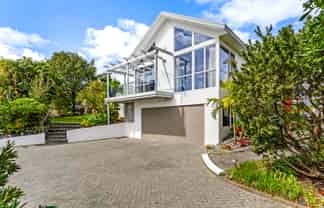9 Muka Close, The Gardens