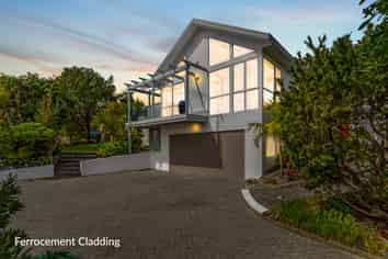 9 Muka Close, The Gardens