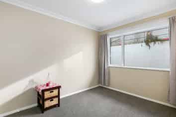 2/20 Canongate, Dunedin Central