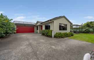 9 Harrison Court, Clive