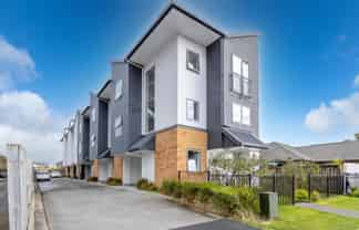 2/47 Cameron Road, Hamilton East