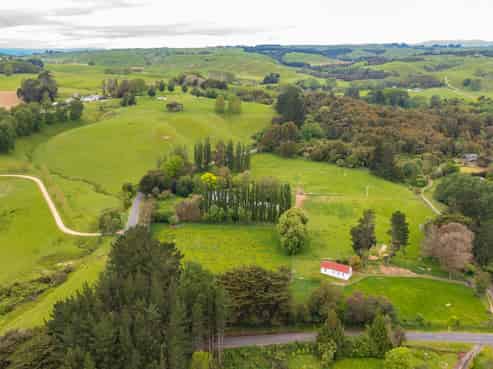 1723 Cheltenham Hunterville Road, Waituna West