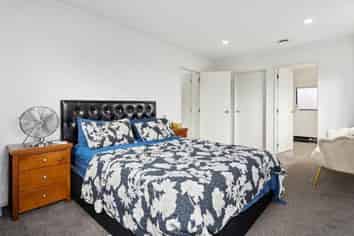 1/2 Orangewood Drive, Northpark
