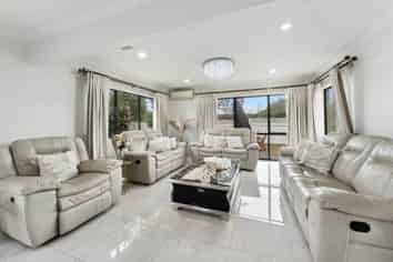 1/2 Orangewood Drive, Northpark