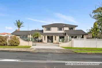 1/2 Orangewood Drive, Northpark