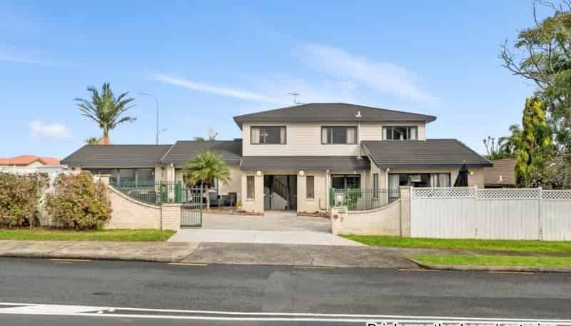 1/2 Orangewood Drive, Northpark