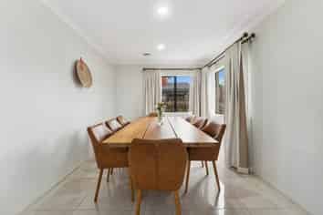 1/2 Orangewood Drive, Northpark