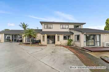 1/2 Orangewood Drive, Northpark