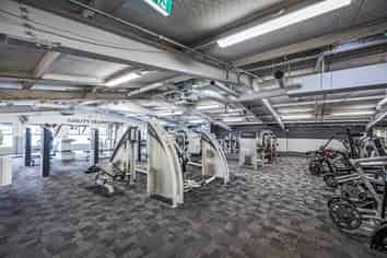 7% Yield - Wairau Investment with Long Lease!