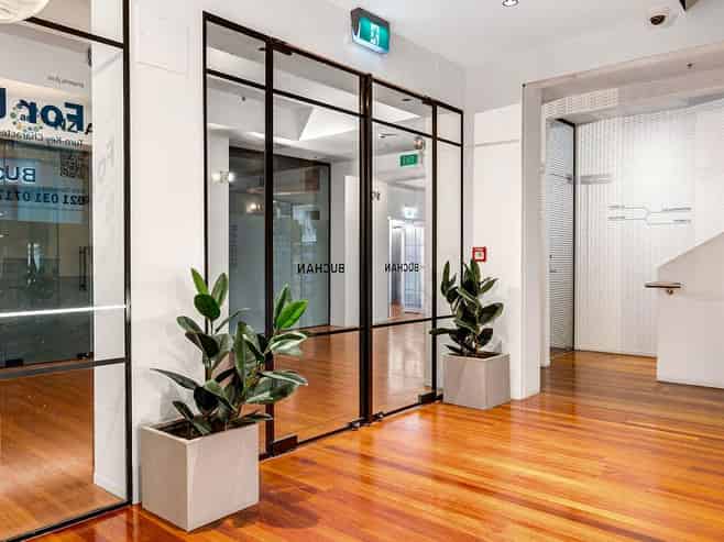 HIGH STREET SHOWROOM / OFFICE / RETAIL GEM
