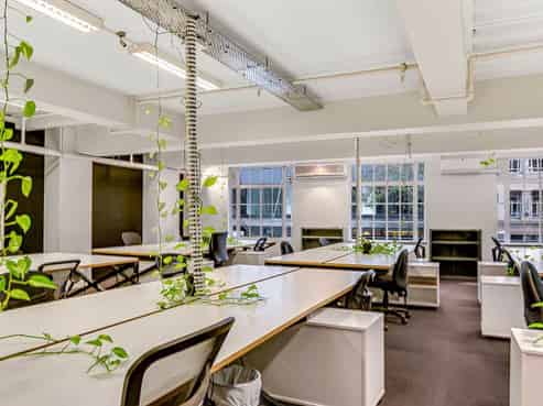 HIGH STREET SHOWROOM / OFFICE / RETAIL GEM
