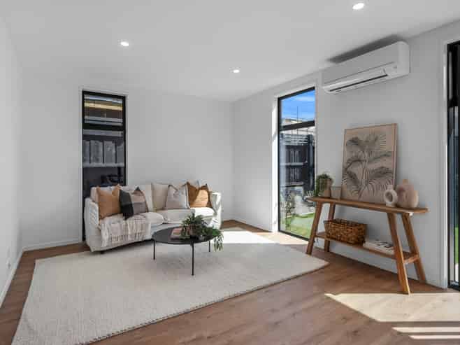 7/15 Donald Place, Merivale
