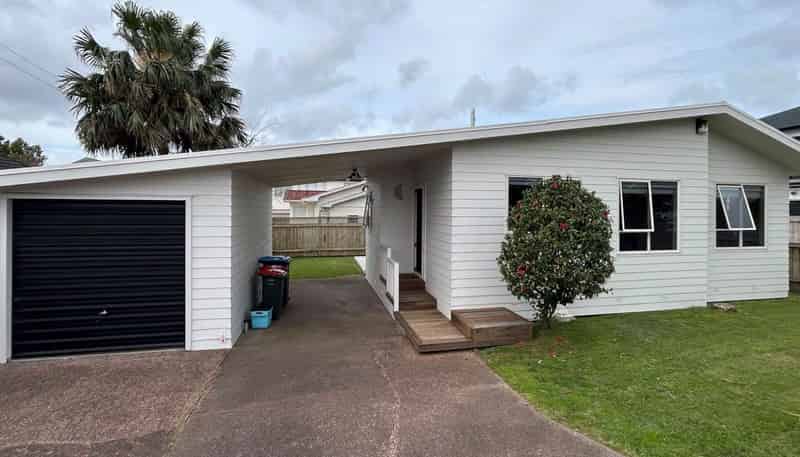683A Hillsborough Road, Hillsborough