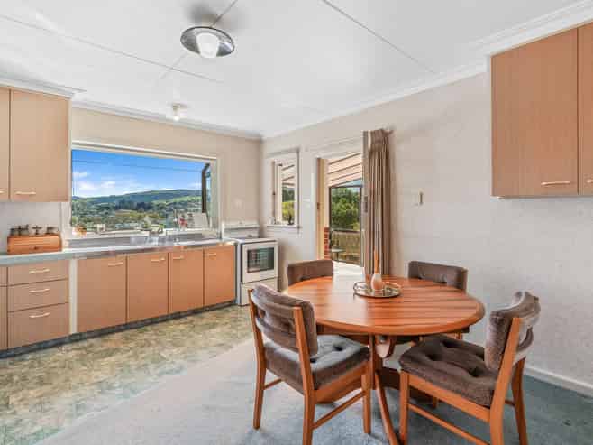 8 Allen Road, Green Island