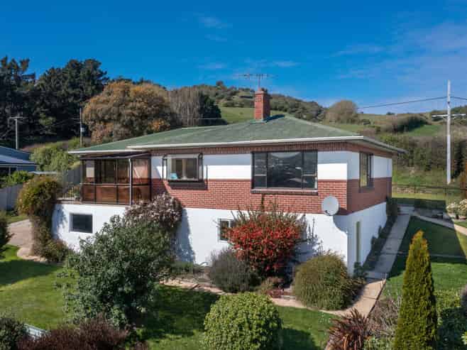 8 Allen Road, Green Island