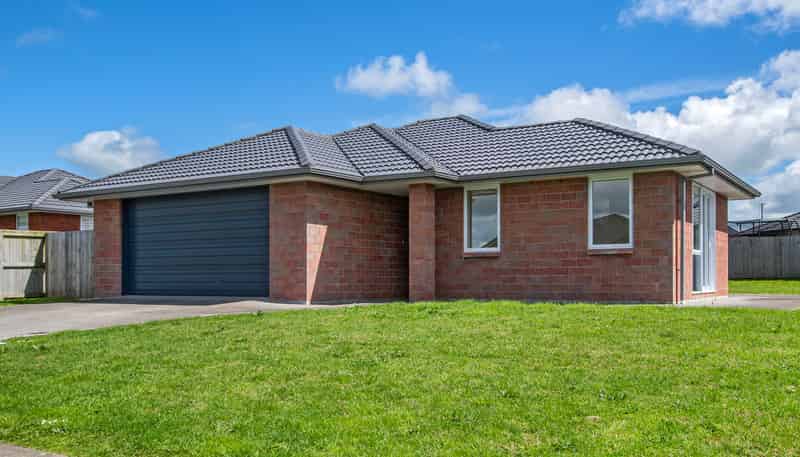 39 Lake Drive, TIKIPUNGA