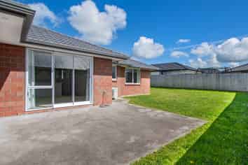 39 Lake Drive, TIKIPUNGA