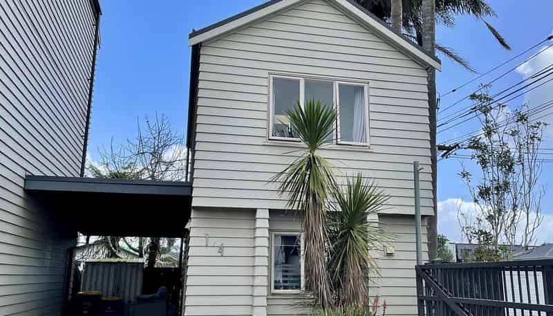1/4 Keeling Road, Henderson