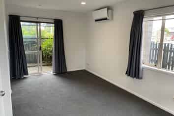 1/4 Keeling Road, Henderson