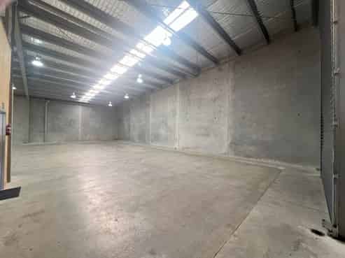 Warehouse-Workshop & Offices