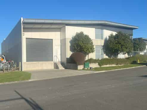 Warehouse-Workshop & Offices