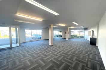 Warehouse-Workshop & Offices