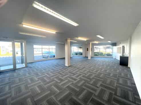 Warehouse-Workshop & Offices