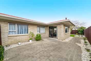 2/461 Great South Road, Opaheke