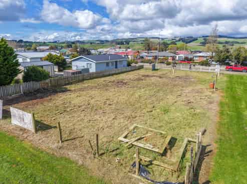 13 Main Street, Mataura