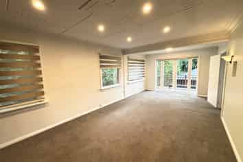 15 Littlebourne Road, Roslyn